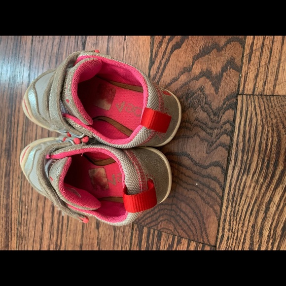 Plae - Picture 2 of 3